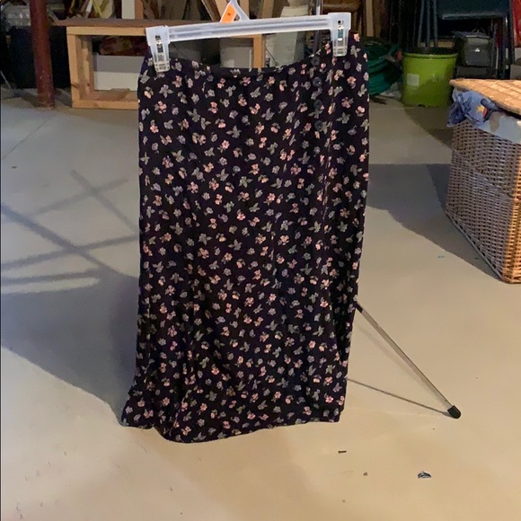 Flower skirt - Picture 1 of 1
